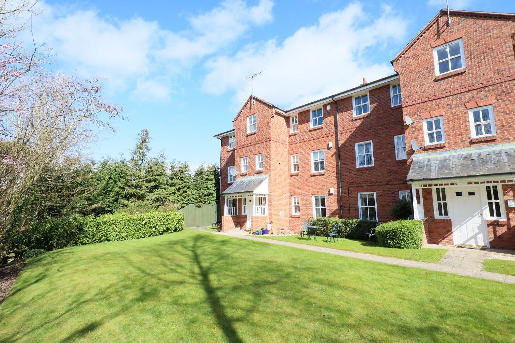 2 Bedroom Flat For Sale in Trent Close, Stone, Staffs, ST15 0GY