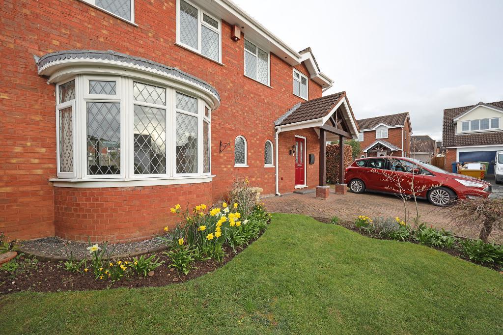 4 Bedroom Detached For Sale in Lyndhurst Grove, Aston Lodge, Stone