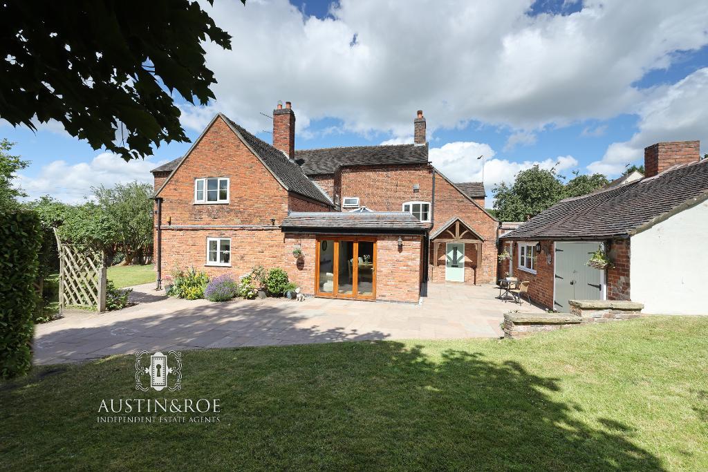 Uttoxeter Road, Stone, Staffordshire, ST15 8QX